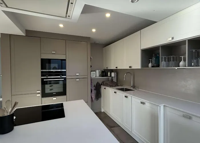 Gu000-05g 4 Pièces - 6 Couchages * La Guérinière